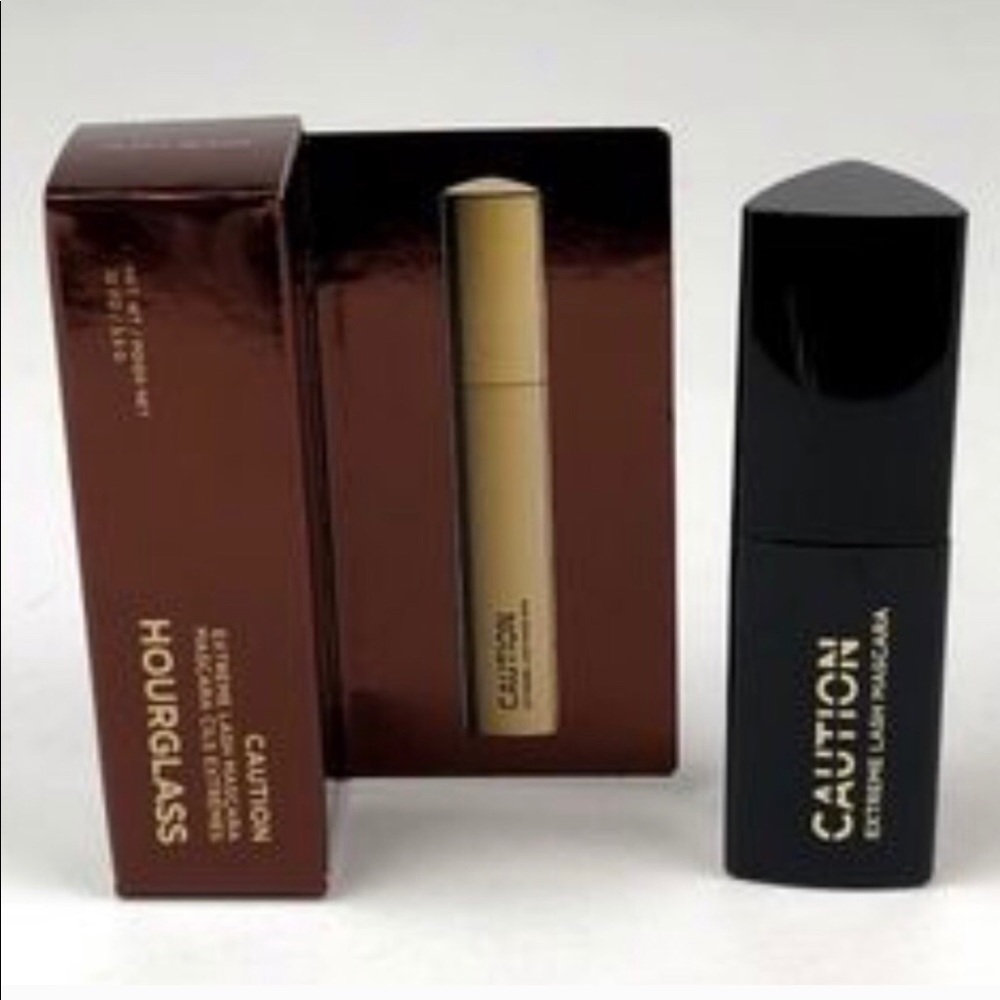HOURGLASS CAUTION EXTREME MASCARA